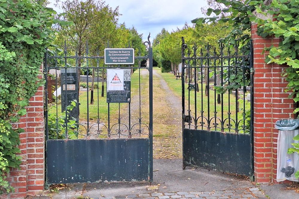 Oorlogsgraven van het Gemenebest Longpr-les-Amiens #2