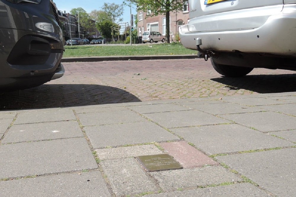 Stumbling Stone Burgemeester Weertsstraat 93 #2