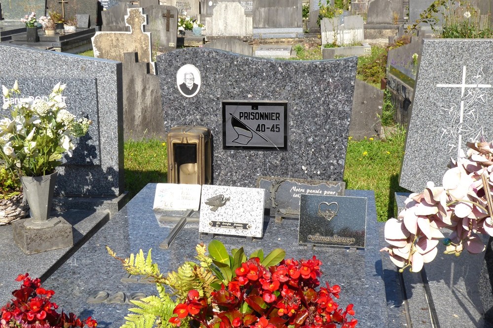 Belgian Graves Veterans Faulx-les-Tombes #1