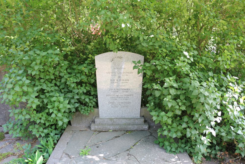 Dutch War Grave Cemetery Godesakker Esbeek
