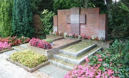 Dutch War Grave Oostvoorne