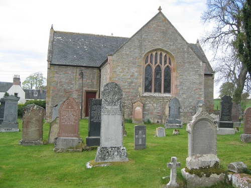 Oorlogsgraf van het Gemenebest Killearnan Parish Churchyard