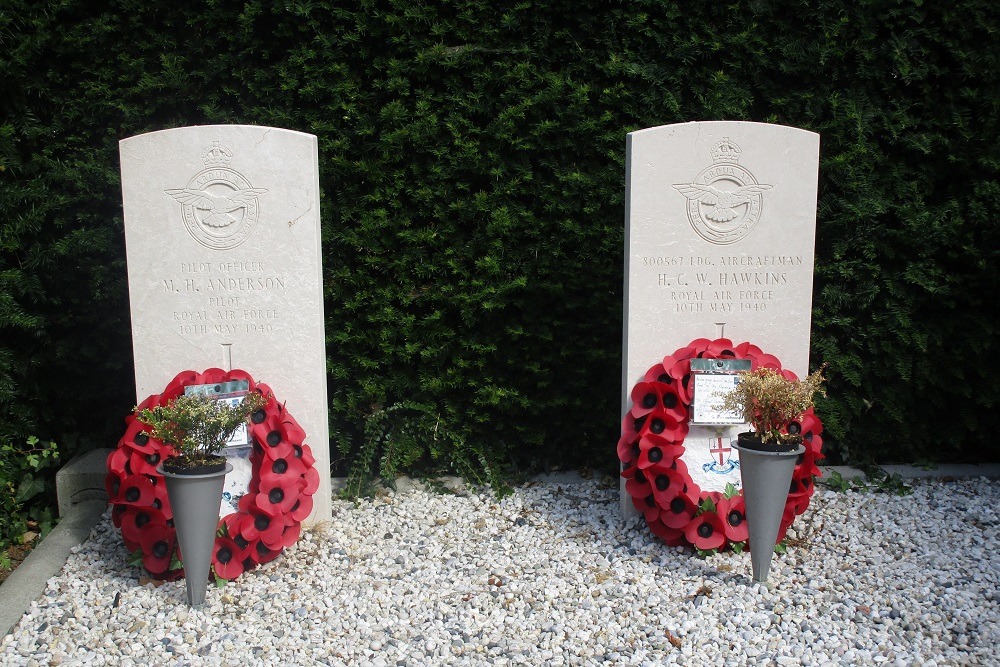 Oorlogsgraven van het Gemenebest Gemeentelijke Begraafplaats Spijkenisse