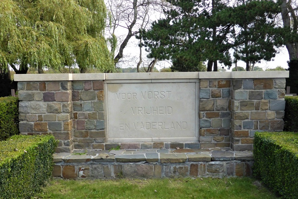 War Memorial Oostduinkerke Cemetery