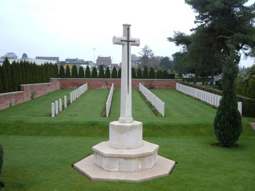 Commonwealth War Graves Le Quesnoy