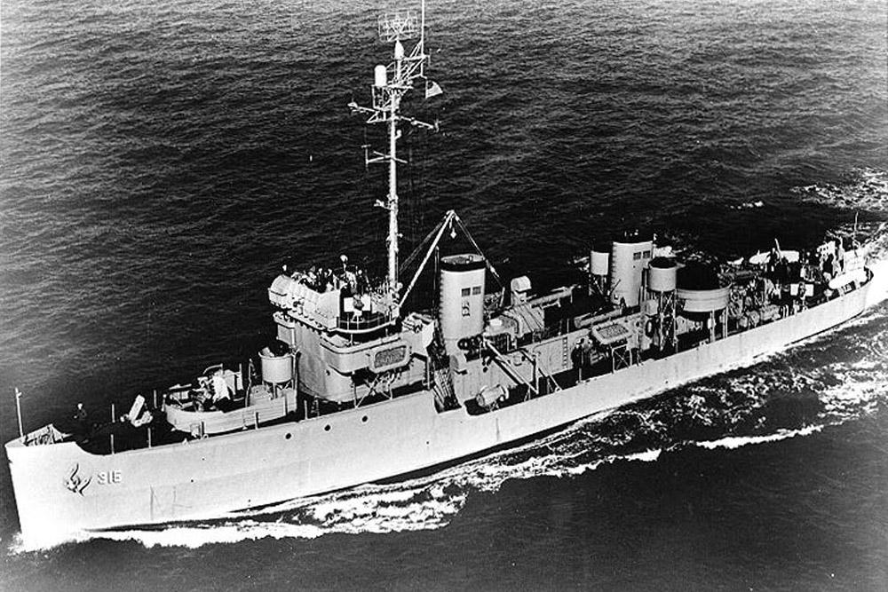 Shipwreck U.S.S. Skill (AM-115)