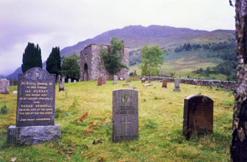 Commonwealth War Graves Kilfinnan Burial Ground