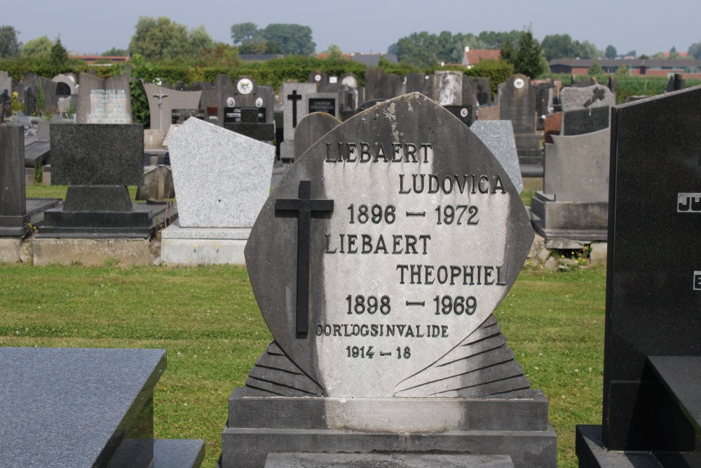 Belgian Graves Veterans Poperinge #1