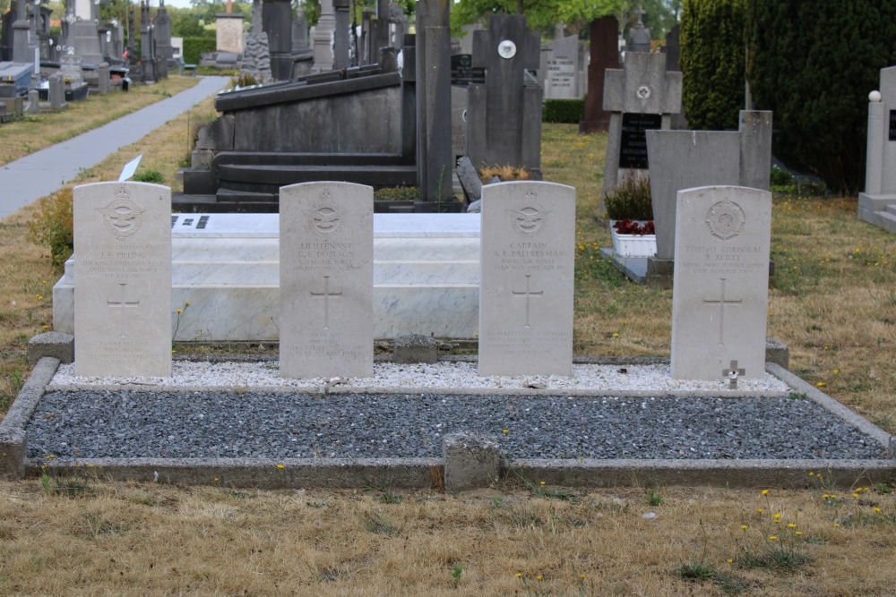 Commonwealth War Graves Ruddervoorde