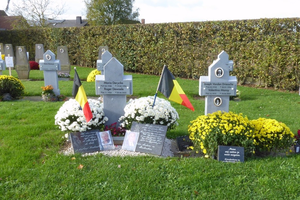 Belgian Graves Veterans Desselgem Ooigemstraat #5