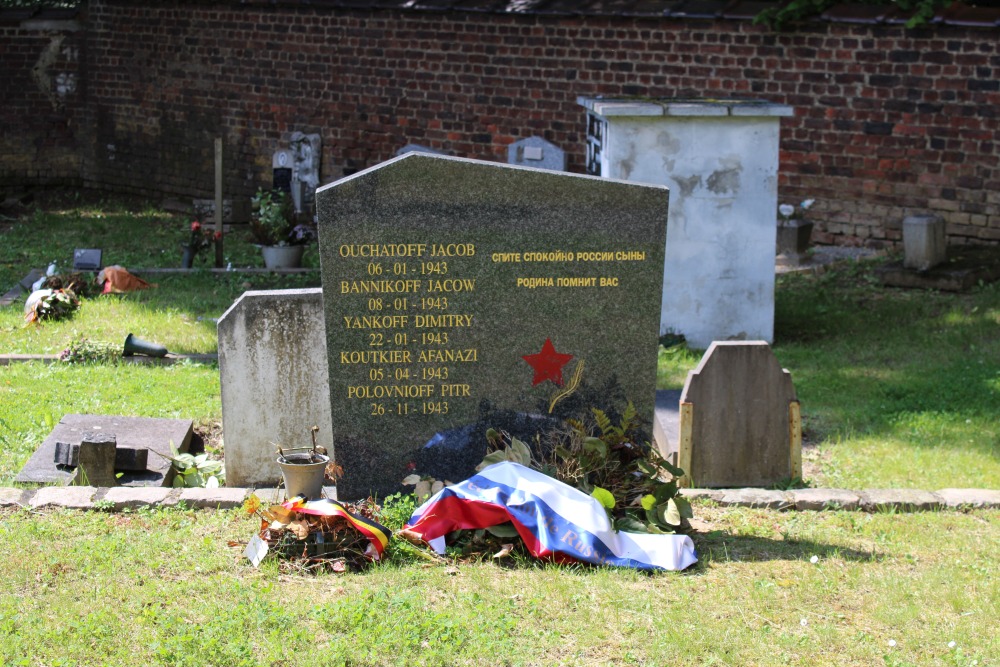 Russische Oorlogsgraven Fleurus Vieux Campinaire