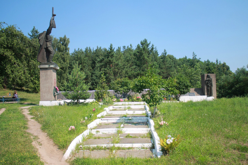 Mass Grave Soviet Soldiers Buchak