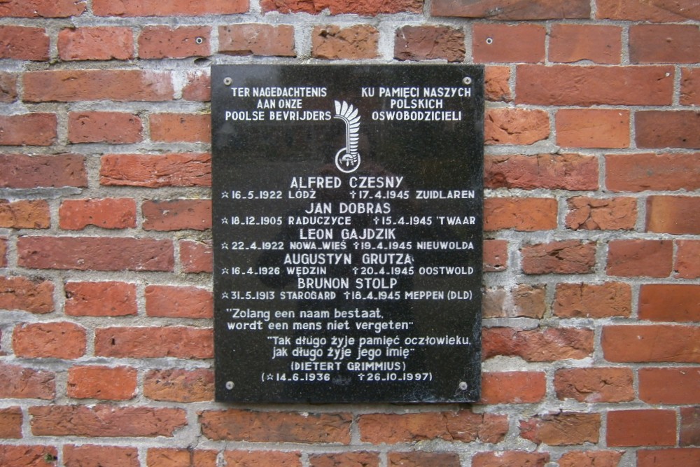 Monument Poolse Bevrijders Algemene Begraafplaats Nieuwolda