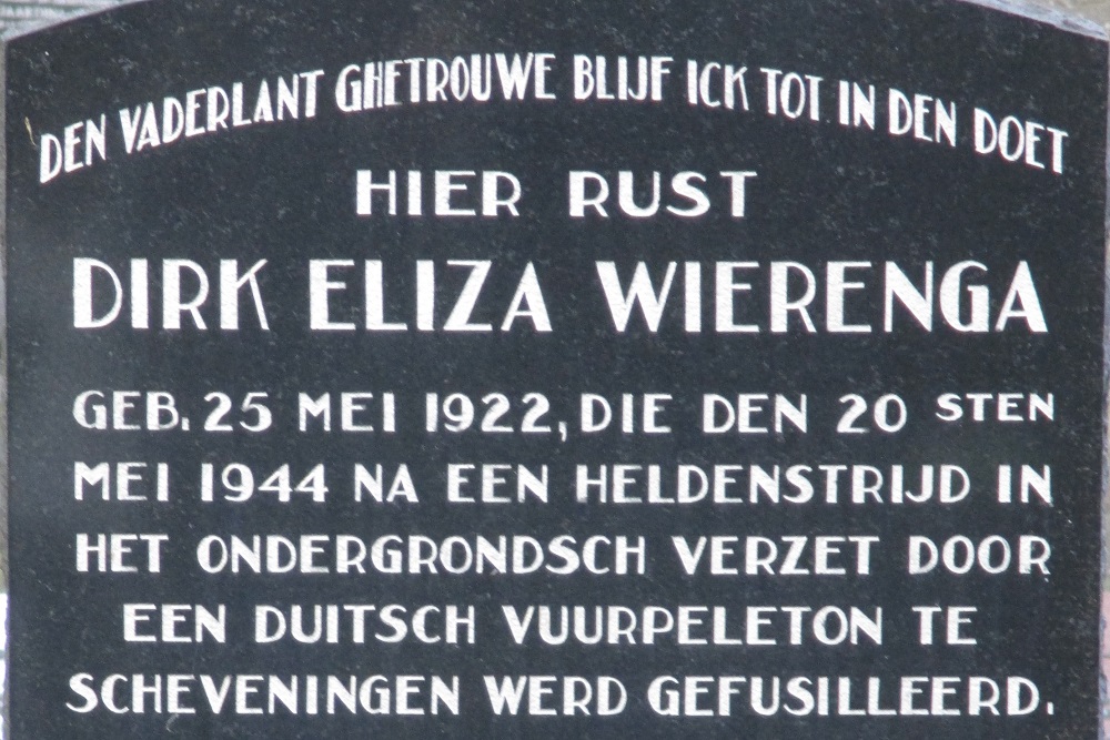 Dutch War Grave Municipal Cemetery Westernieland