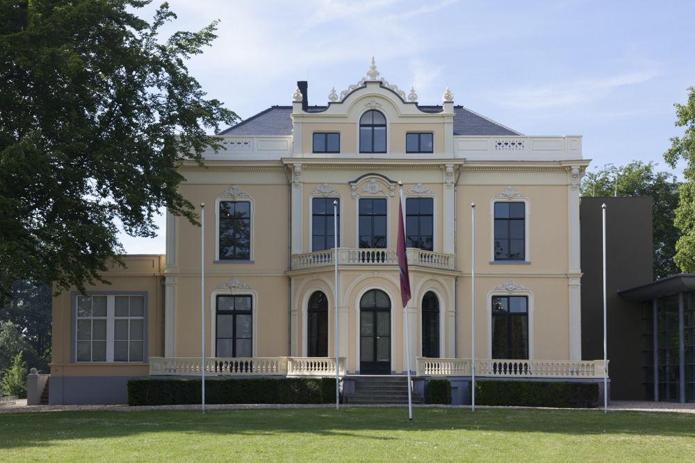 Airborne Museum 'Hartenstein' - Oosterbeek - TracesOfWar.com