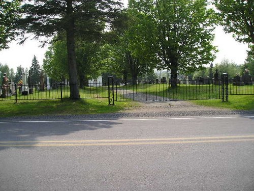 Oorlogsgraf van het Gemenebest Saint-Nre Roman Catholic Cemetery