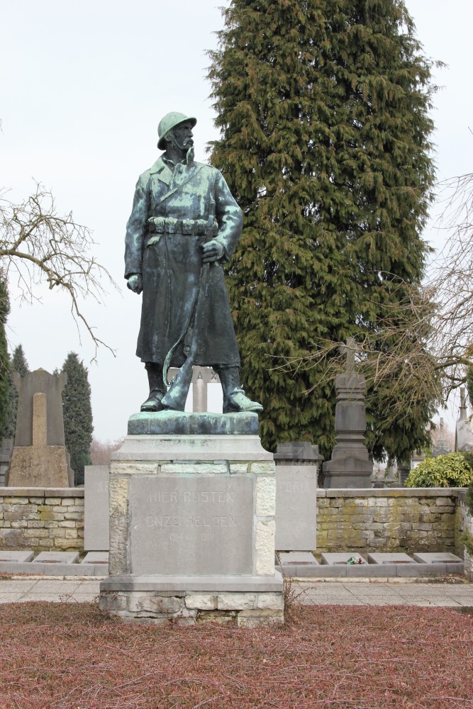 War Memorial Cemetery Dendermonde #2