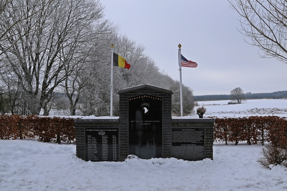 Monument 101st Airborne Division