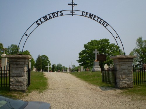 Commonwealth War Grave St. Mary's Roman Catholic Cemetery