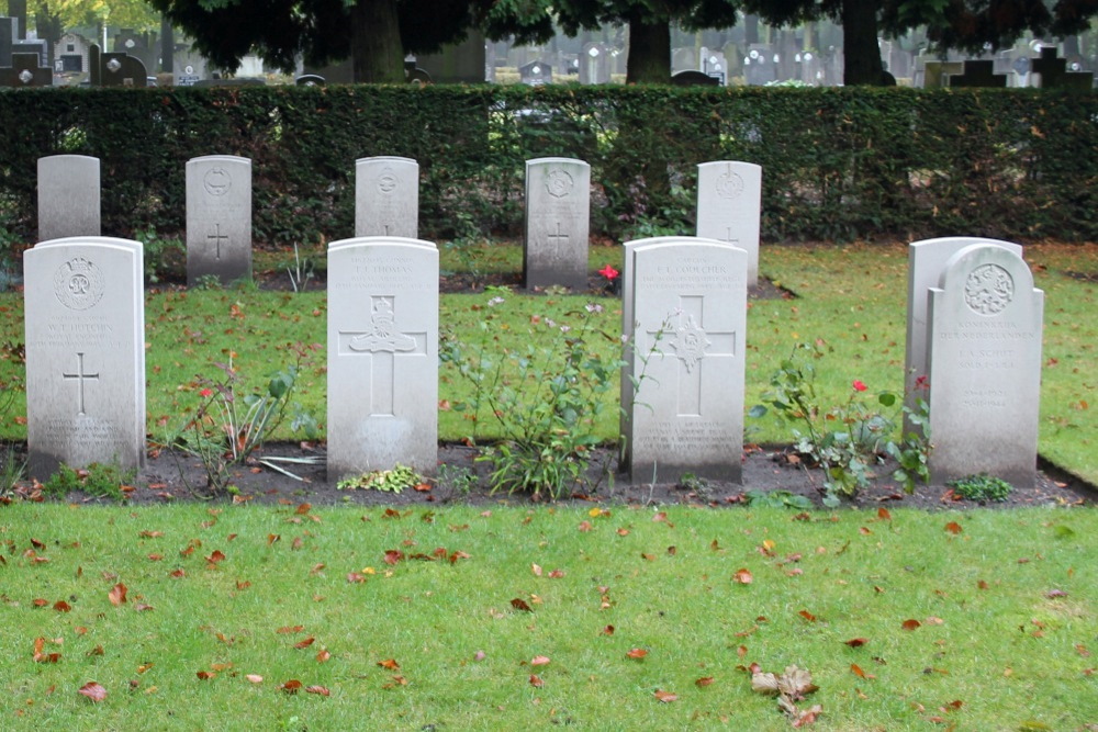 Nederlands Oorlogsgraf Brugge Centrale Begraafplaats