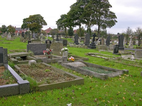 Commonwealth War Grave Carlton Cemetery