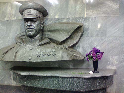 Monument Maarschalk van de Sovjet-Unie Georgi Zjoekov