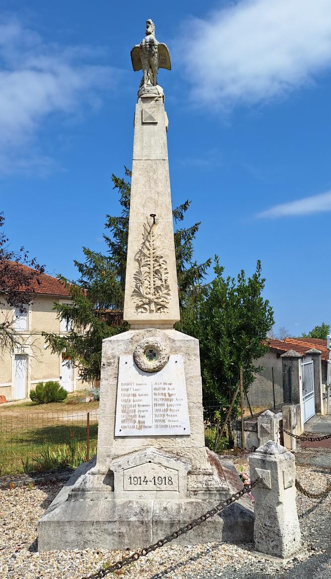 Oorlogsmonument Chillac #2