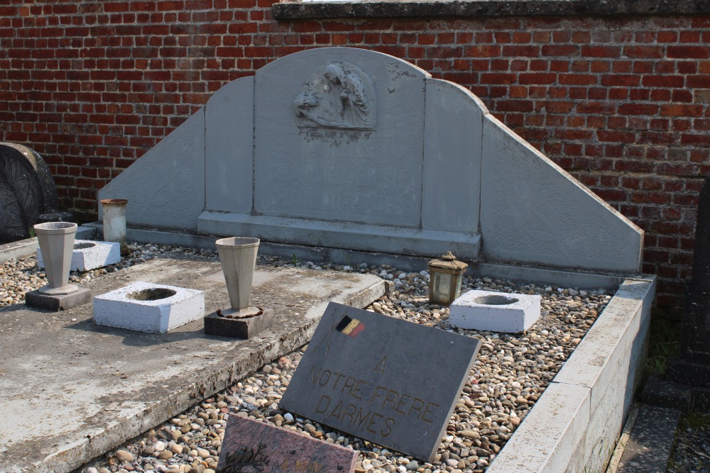 Belgian Graves Veterans Tourinne