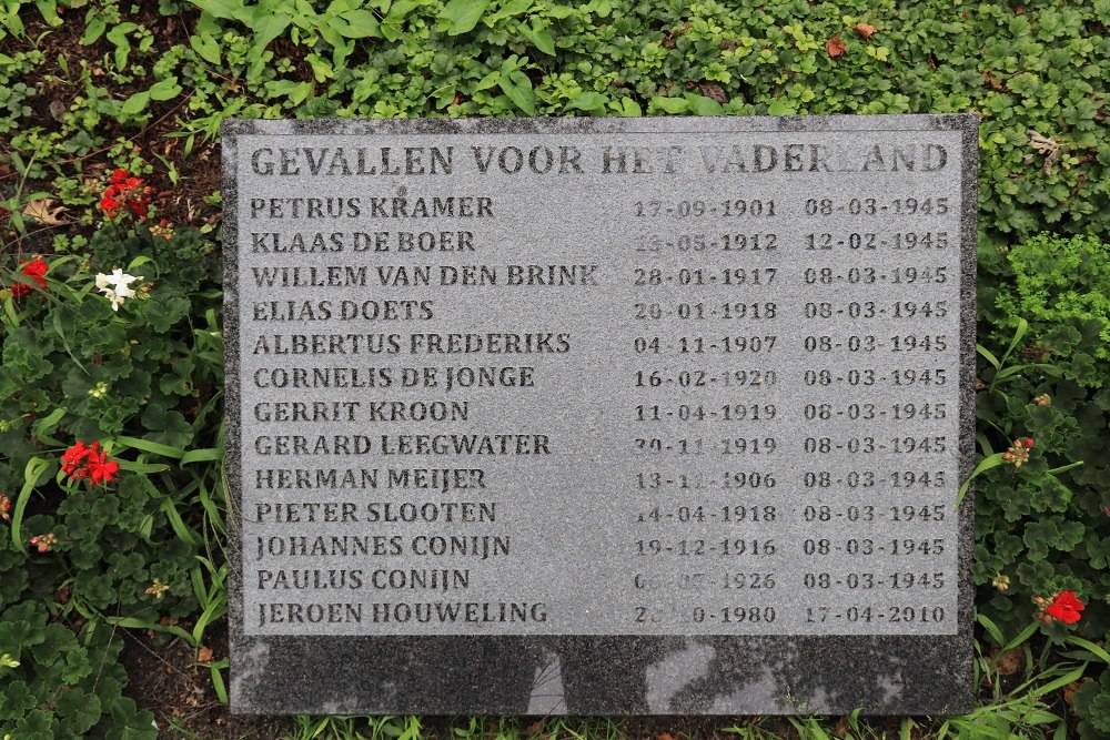 Nederlandse Oorlogsgraven Nieuwe Gemeentelijke Begraafplaats Purmerend