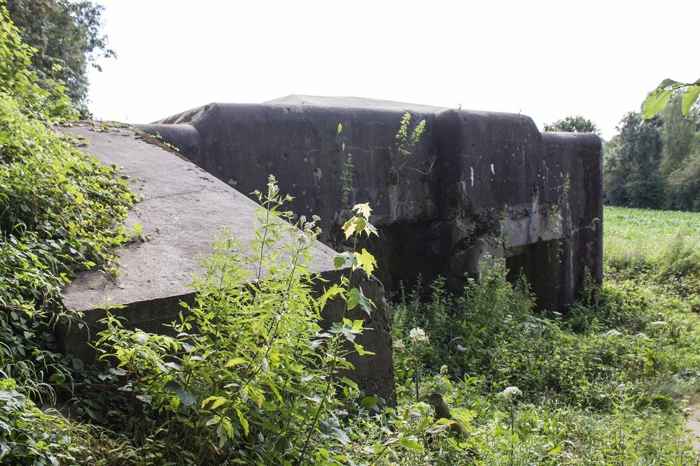 Fort Eben-Emael - machine-gun bunker Mi Sud #2