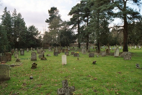 Oorlogsgraf van het Gemenebest St Peter and St Paul Church Cemetery