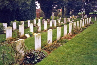 Commonwealth War Graves St. Andrew Churchyard