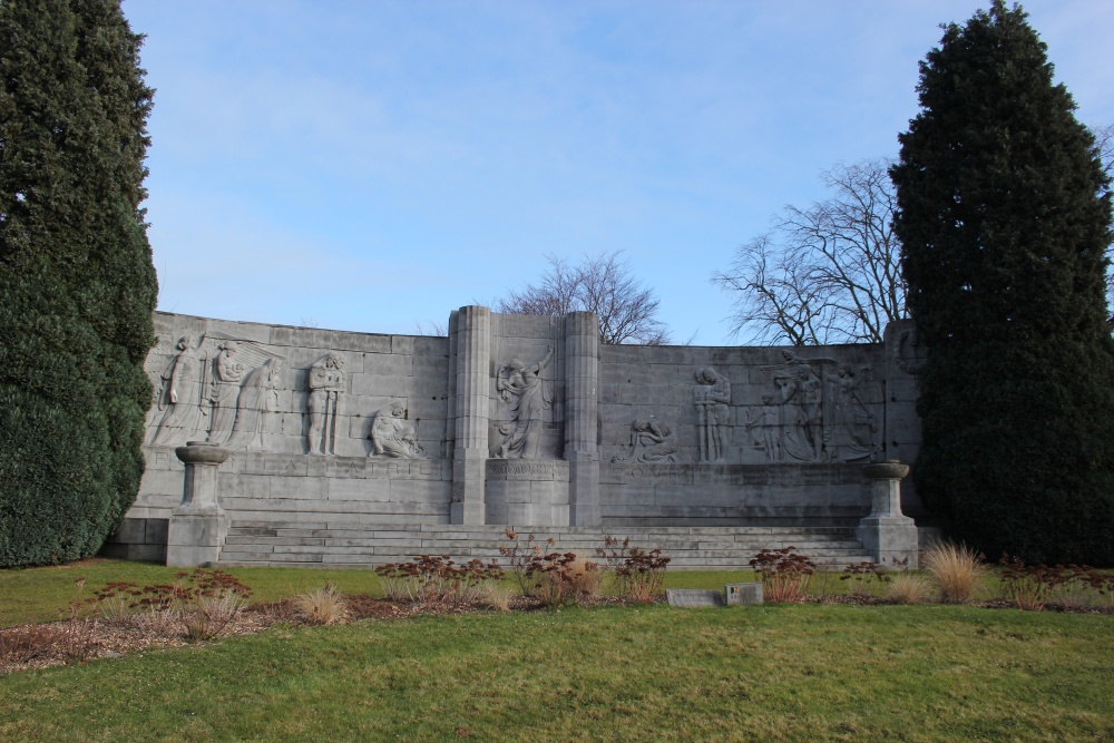 War Memorial Cemetery Robermont