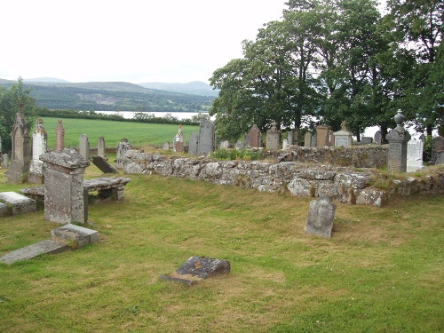 Commonwealth War Graves Creich Old Churchyard