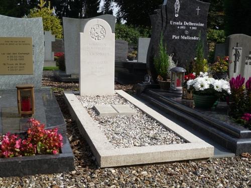 Dutch War Graves Neerbeek
