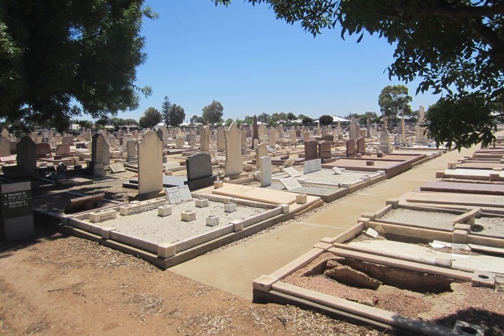 Oorlogsgraven van het Gemenebest Cheltenham Cemetery
