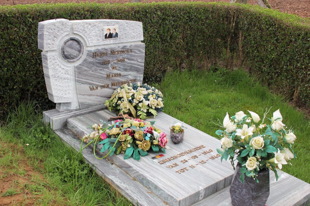 Belgian Graves Veterans Borchtlombeek #2