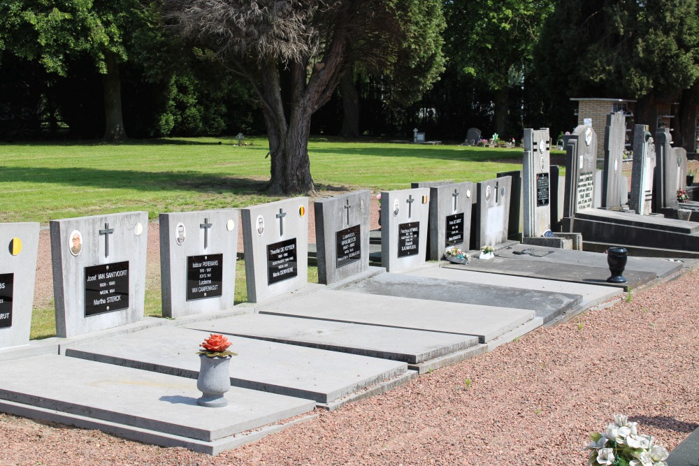 Belgian Graves Veterans Weerde
