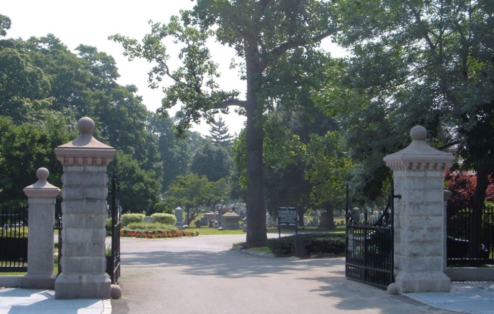 Commonwealth War Grave Cambridge Cemetery