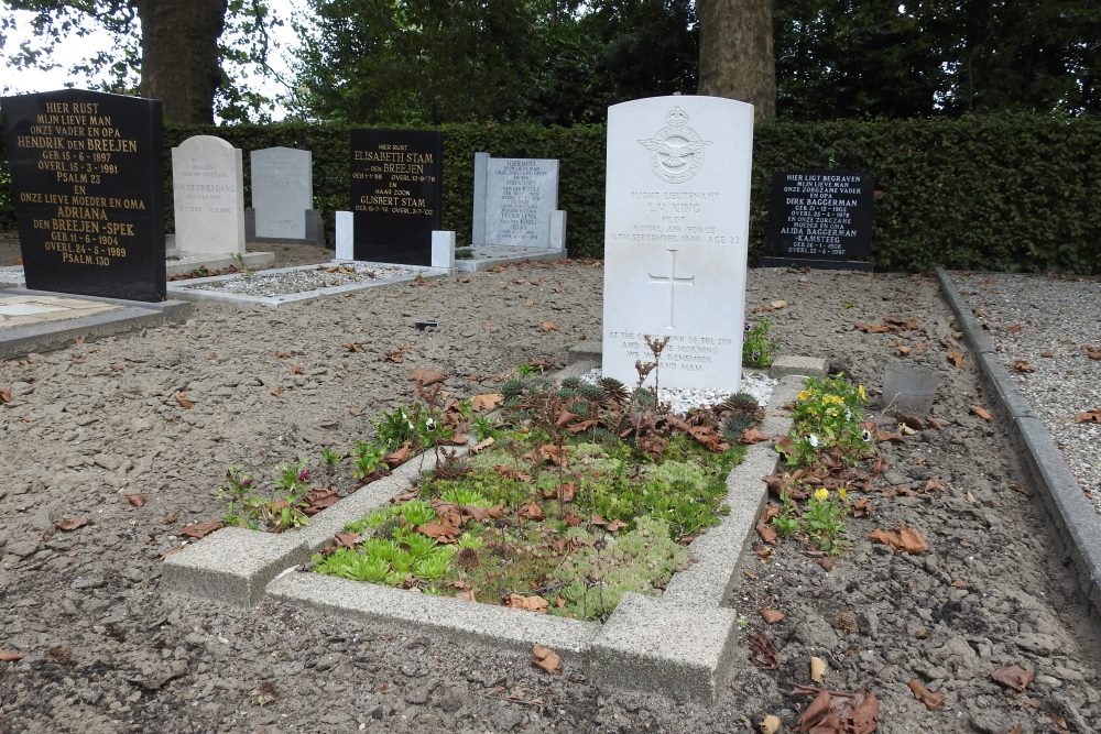 Commonwealth War Grave General Cemetery Boven-Hardinxveld