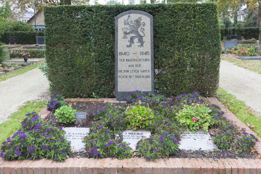 Nederlandse Oorlogsgraven Algemene Begraafplaats Holleweg Amerongen