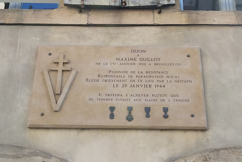 Monument Maxime Guillot