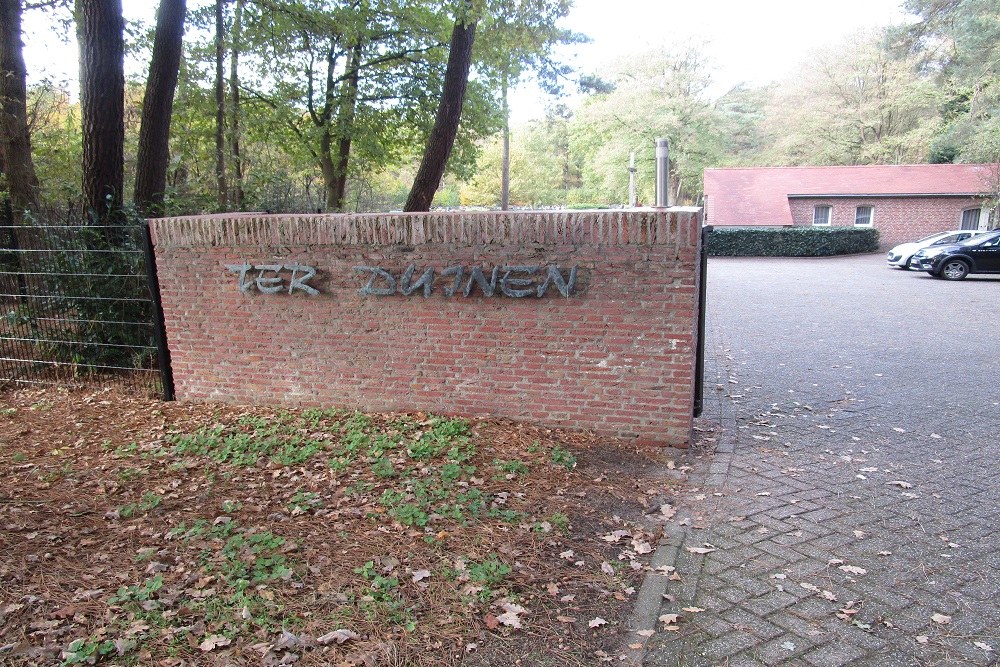 Mass Grave Dutch Soldiers Ossendrecht #3