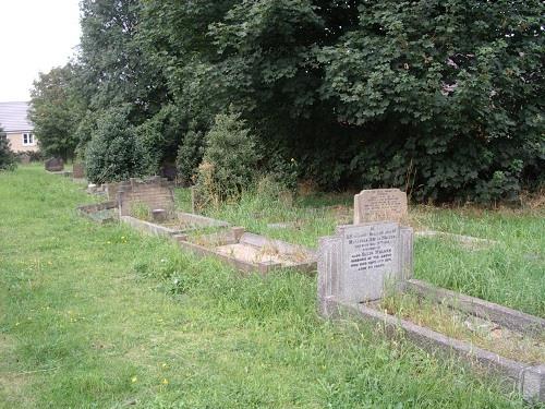 Commonwealth War Grave Nethertown Congretational Chapelyard