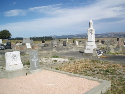 Commonwealth War Grave Maheno Cemetery