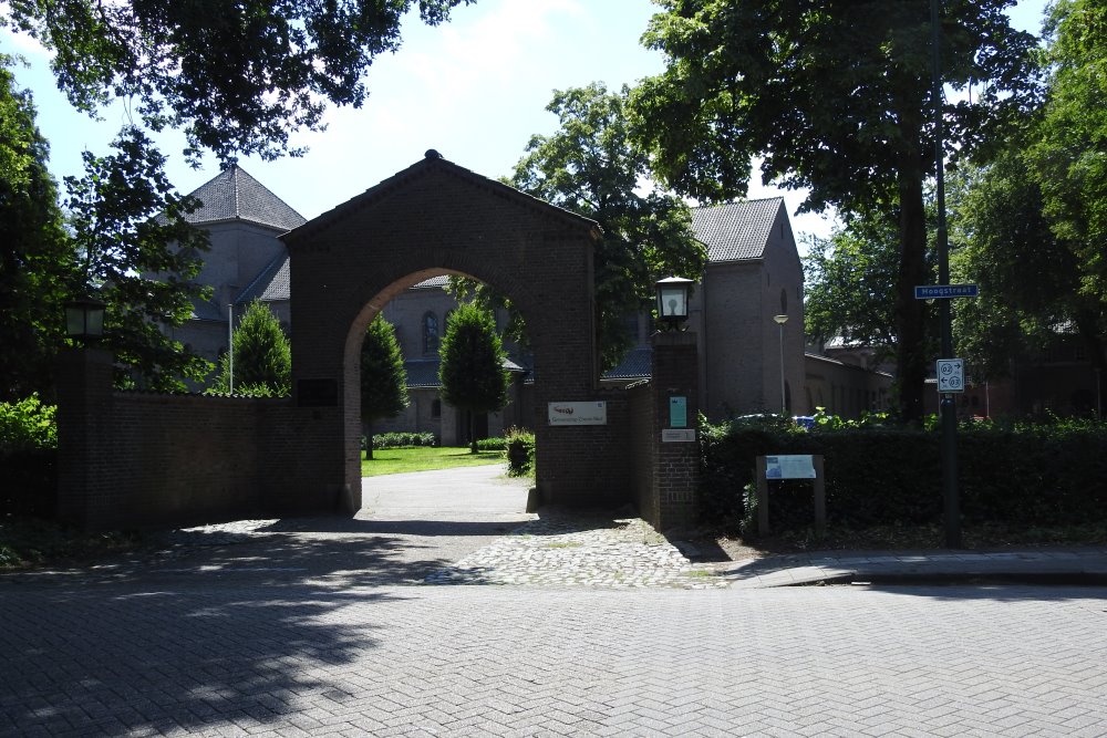 Dutch War Grave Oosterhout