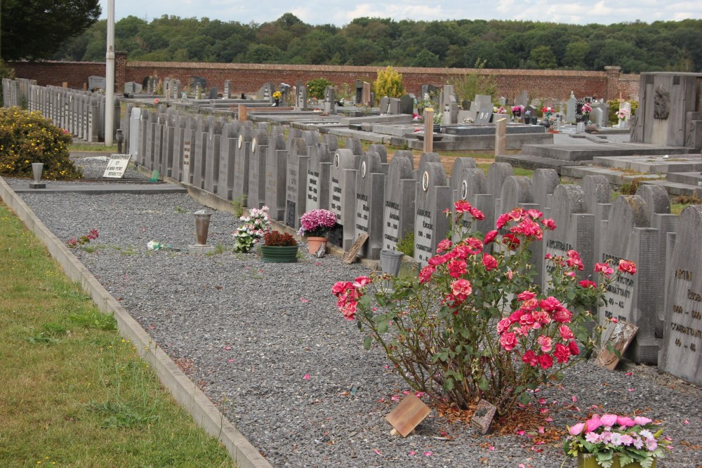 Belgian Graves Veterans Court-Saint-Etienne