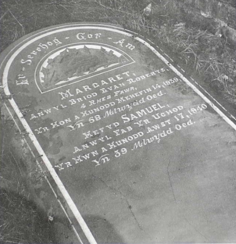 Oorlogsgraf van het Gemenebest Ysbyty Ifan Calvinistic Methodist Cemetery