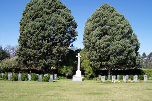 Commonwealth War Cemetery Hamilton