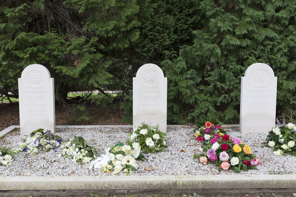 Dutch War Graves General Cemetery Moscowa Arnhem